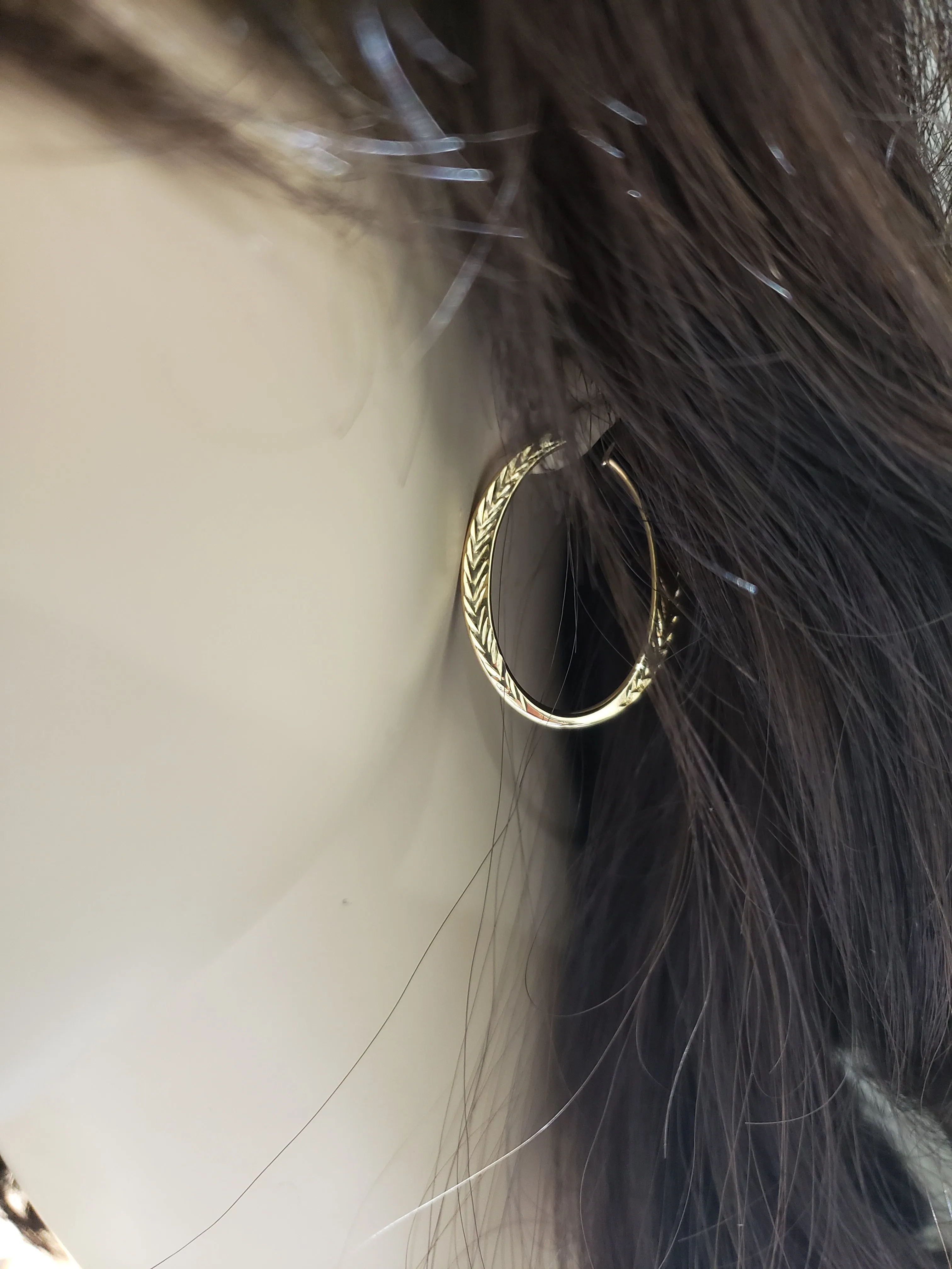14k Gold Front Facing Open Oval Loop Textured Earring