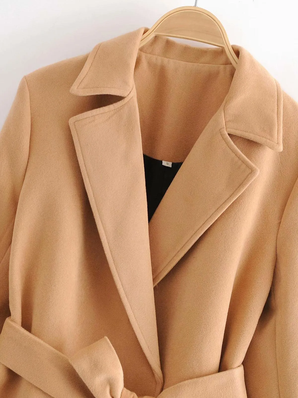 WOOLEN COAT WITH BELT