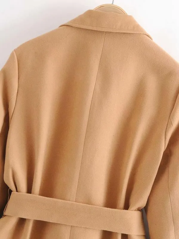 WOOLEN COAT WITH BELT